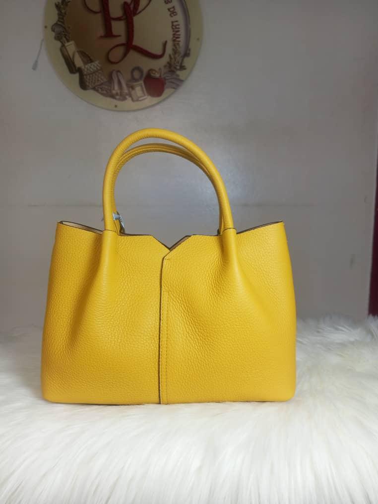 Sac à Main en Cuir Jaune – Élégance & Style
