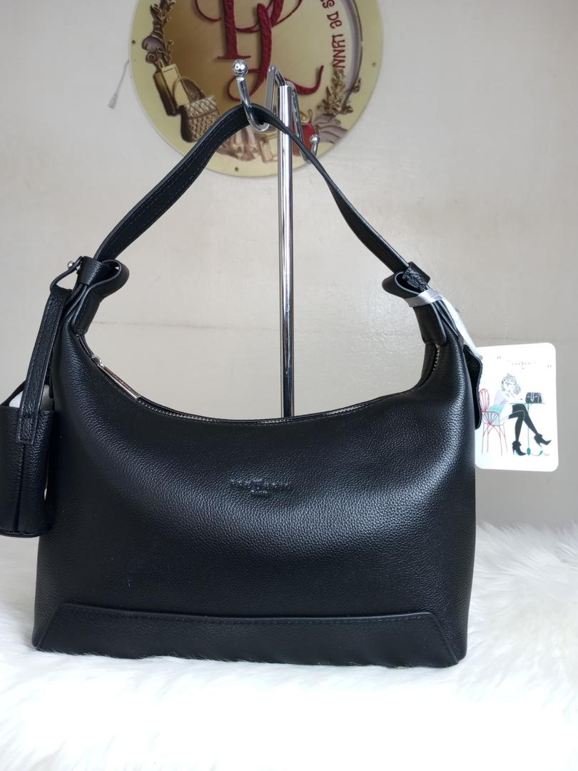 Sac Hobo en Cuir Grainé – 26x14x9 cm